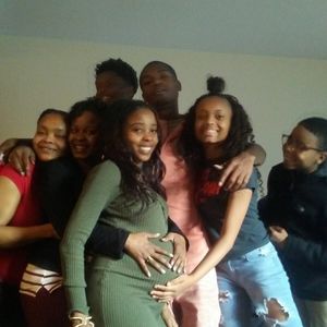 Meet your Posher, Angela